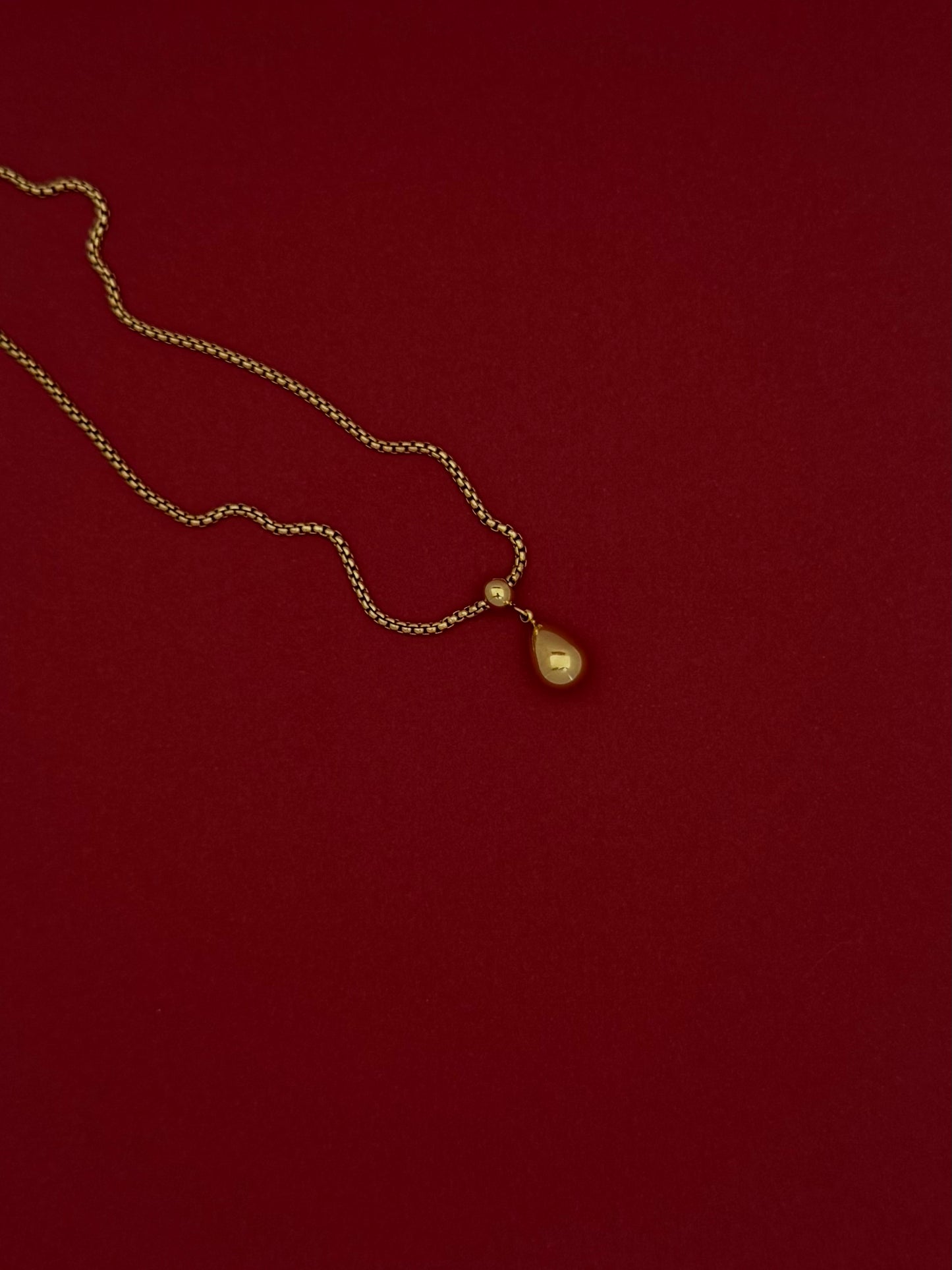 Collar Gota Lisa Dorado