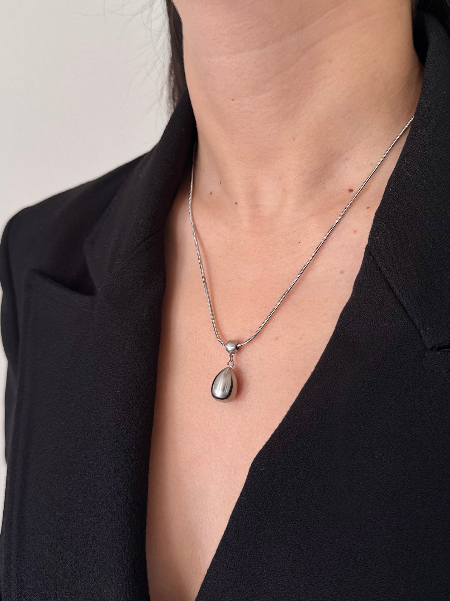 Collar Gota Mate Plateado