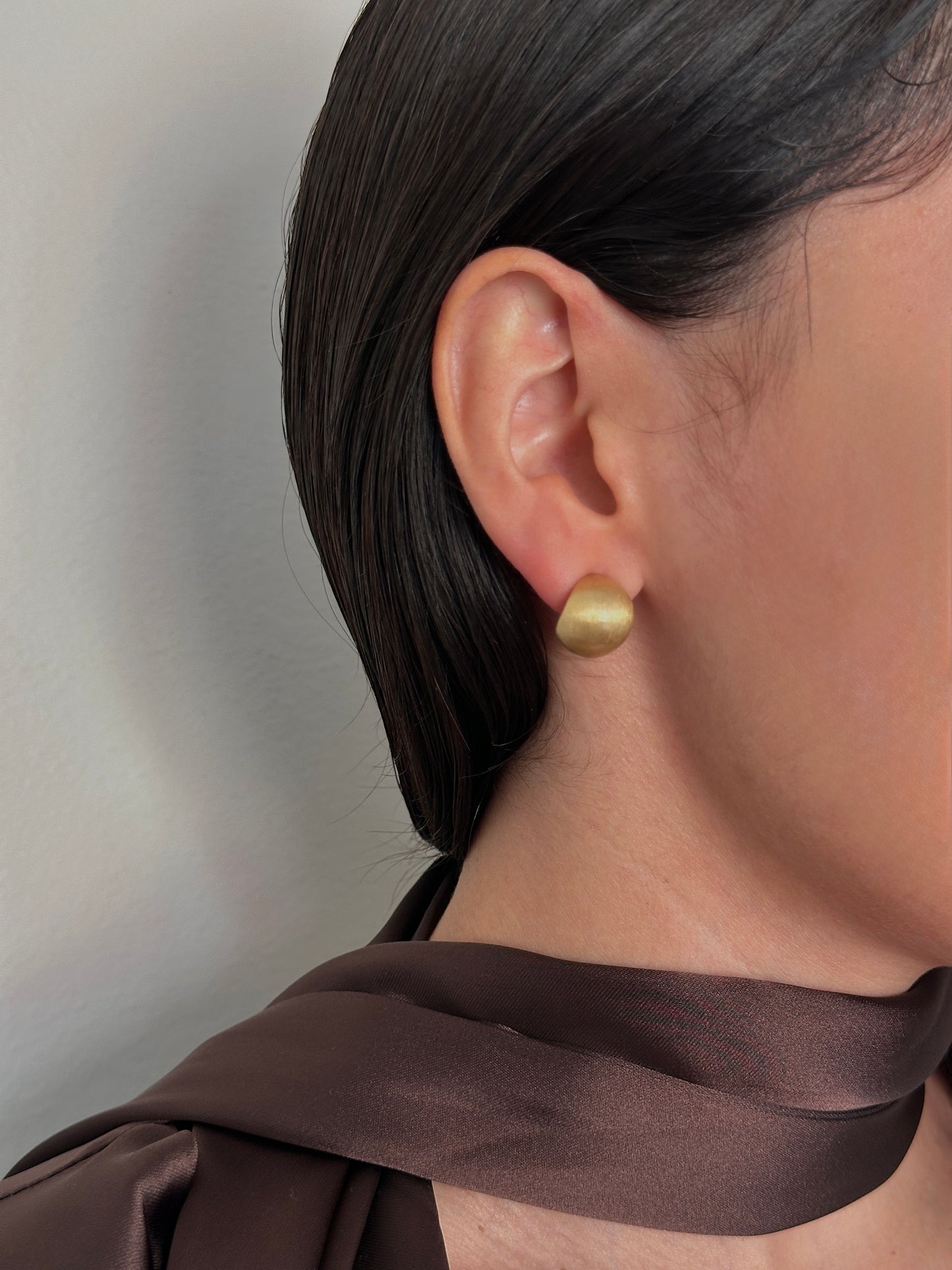 Aretes Bola Hueca Lisa Dorados