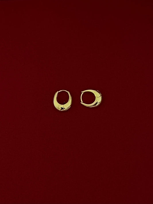 Aretes Ovalados Lisos Delgados Dorados