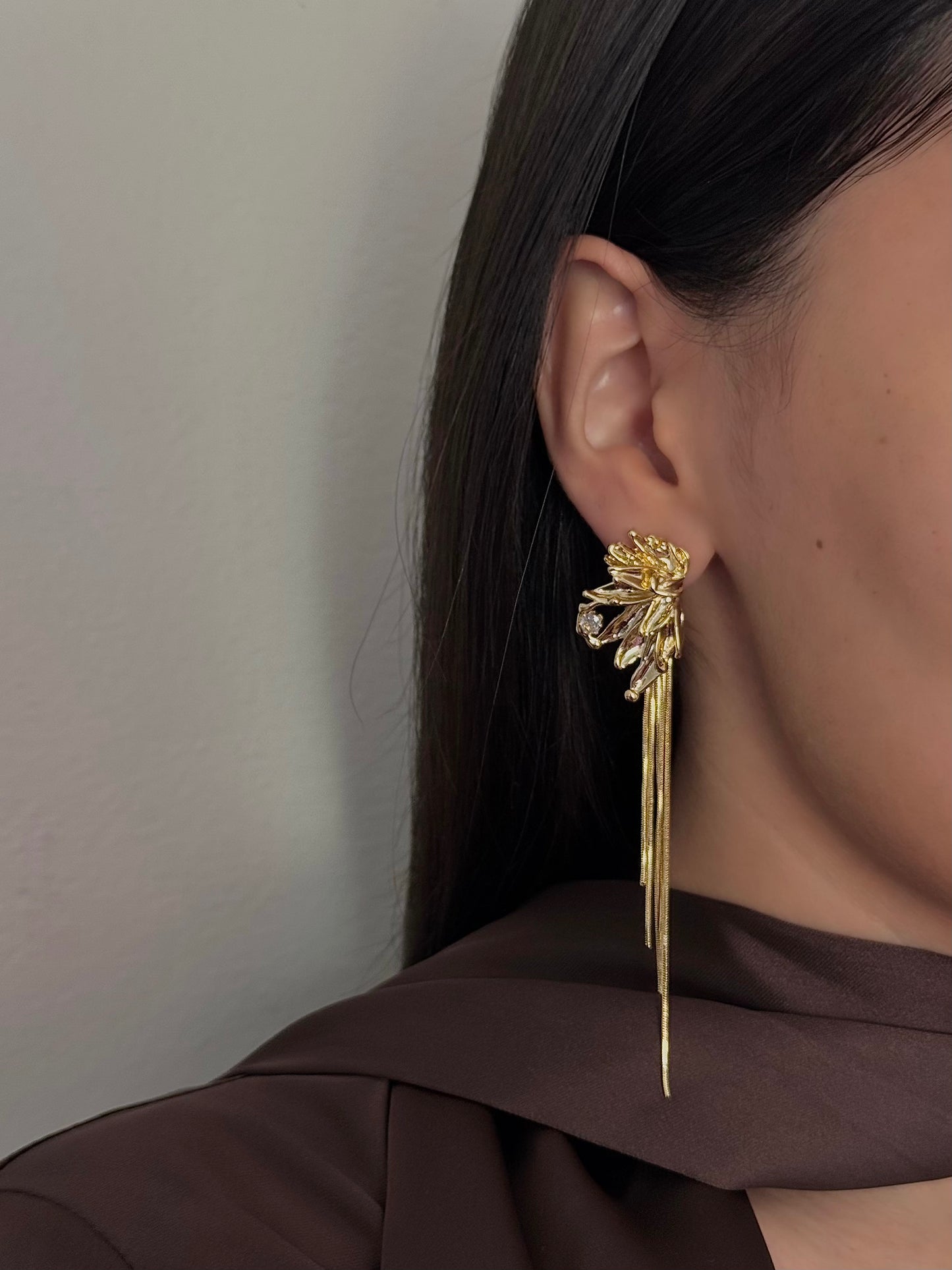 Aretes Flor Marie Dorada