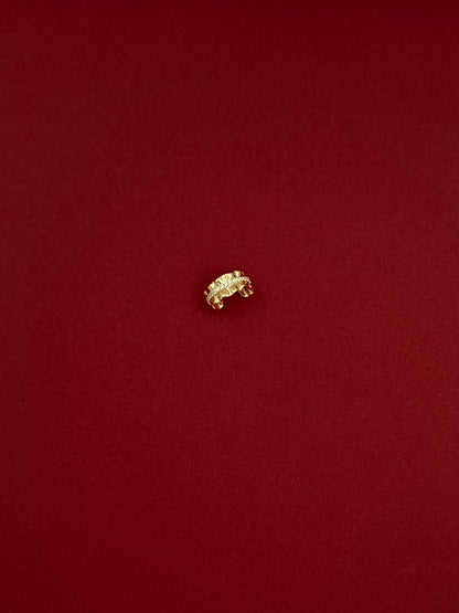 Ear Cuff Olanes Lisos con Línea de Zirconia Dorado