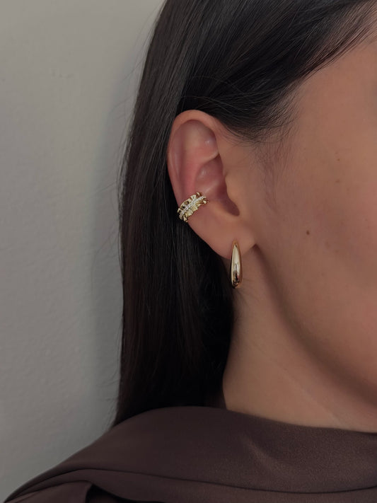 Ear Cuff Olanes Lisos con Línea de Zirconia Dorado
