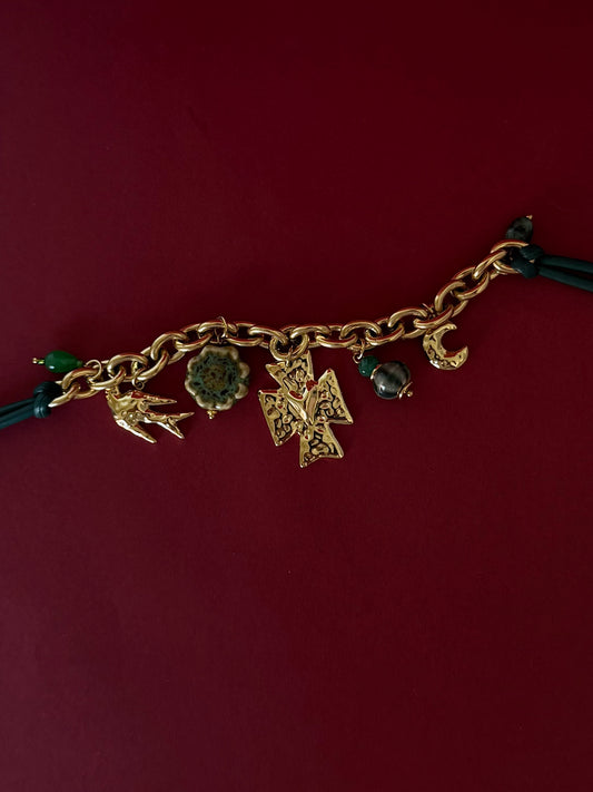 Collar Cuero Verde Cruz Dorada