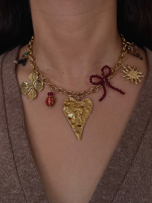 Collar Corazón Dorado Sol