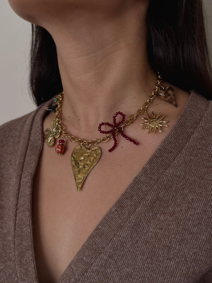 Collar Corazón Dorado Sol