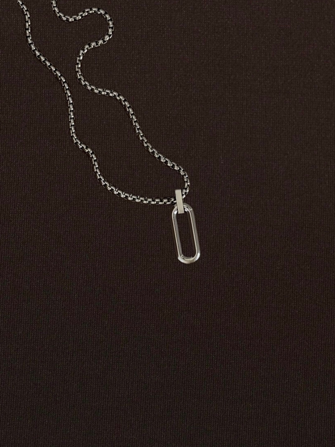 Collar Óvalo Hueco Liso Plateado