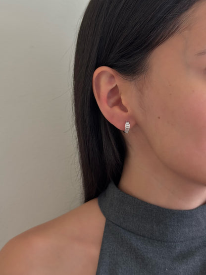 Huggies Rectangulares de 6 Zirconias