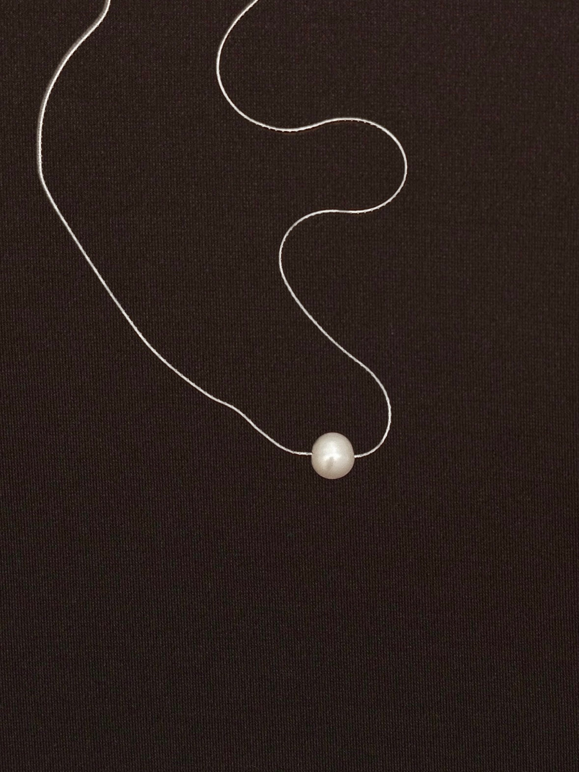 Collar Perla Natural en Espiga Delgada