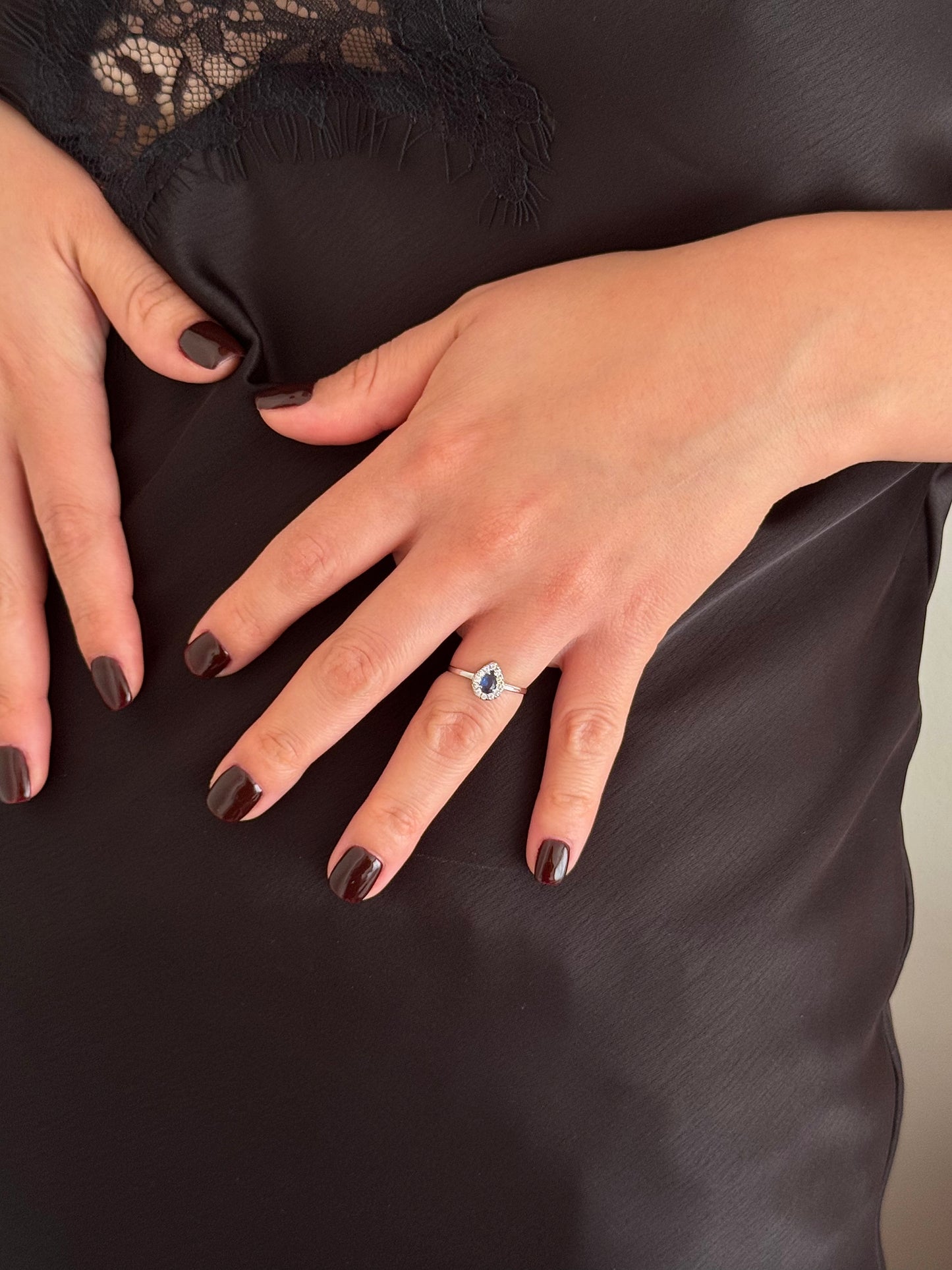 Anillo Gota Azul Rellena de Zirconia