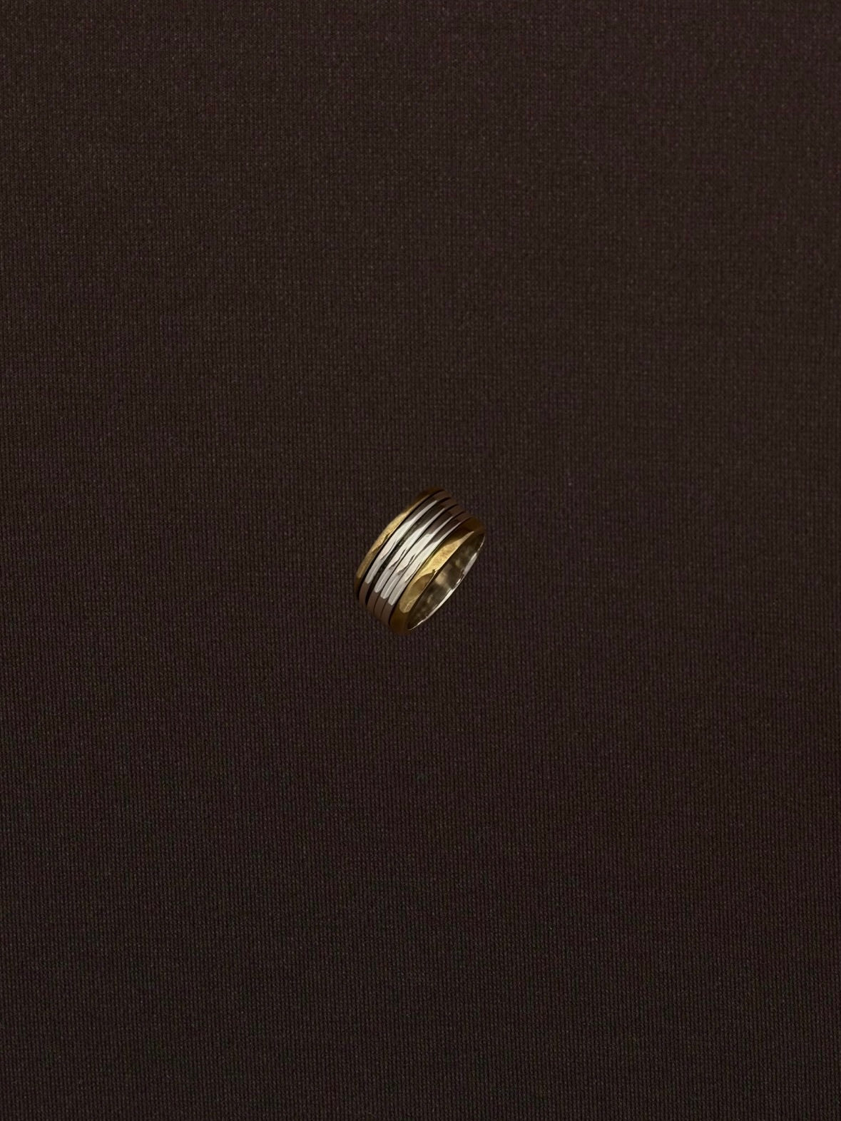 Anillo Bicolor Líneas Móviles