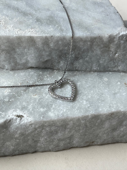 Collar Corazón Alargado Contour