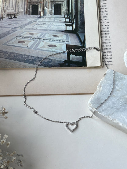 Collar Corazón Contour