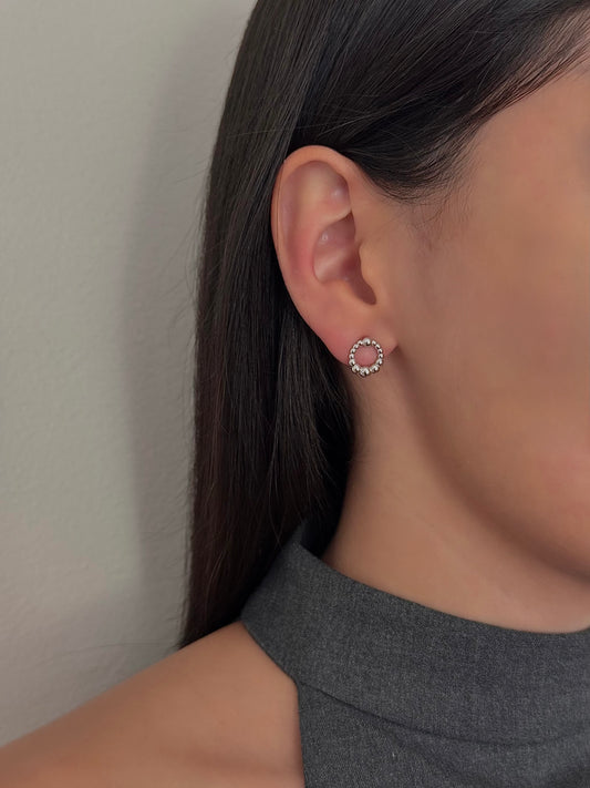 Aretes Círculo Corona de Bolitas