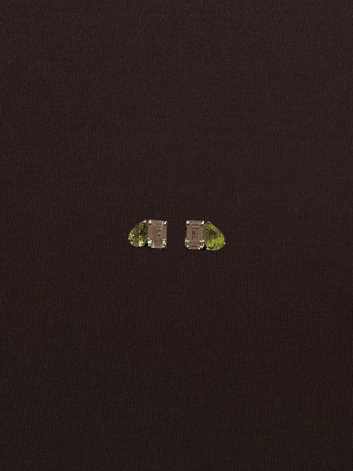 Aretes Peridot Gota con Topacio Blanco