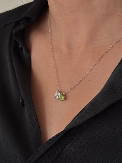 Collar Peridoto Gota con Topacio Blanco